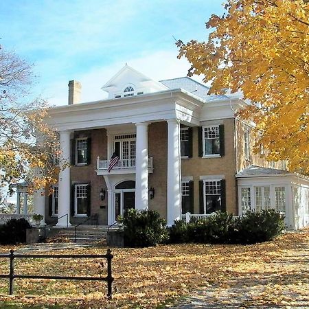 Trinkle Mansion Bed & Breakfast Вайтвілл Екстер'єр фото