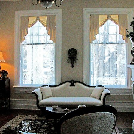 Trinkle Mansion Bed & Breakfast Вайтвілл Екстер'єр фото